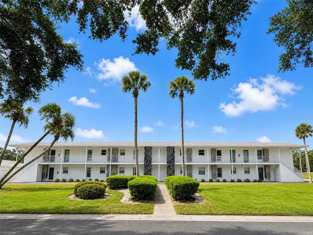 3900 Roxane Blvd Unit 11B