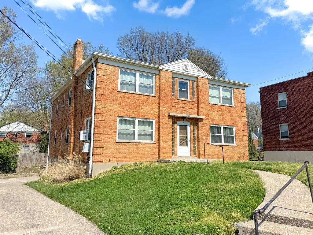5568 Beechmont Ave