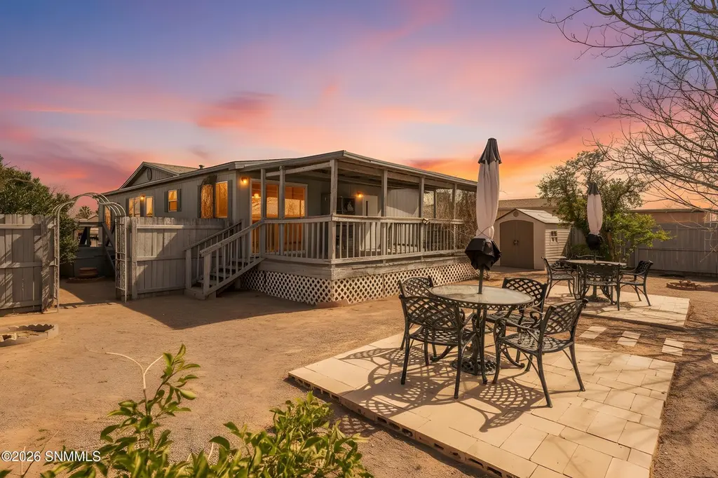 2420 Moon River Loop