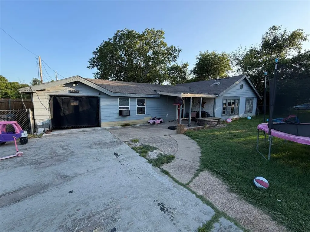 5506 Urbanview St