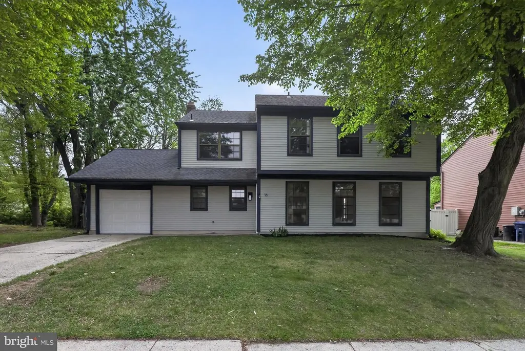16 Lancaster Ct