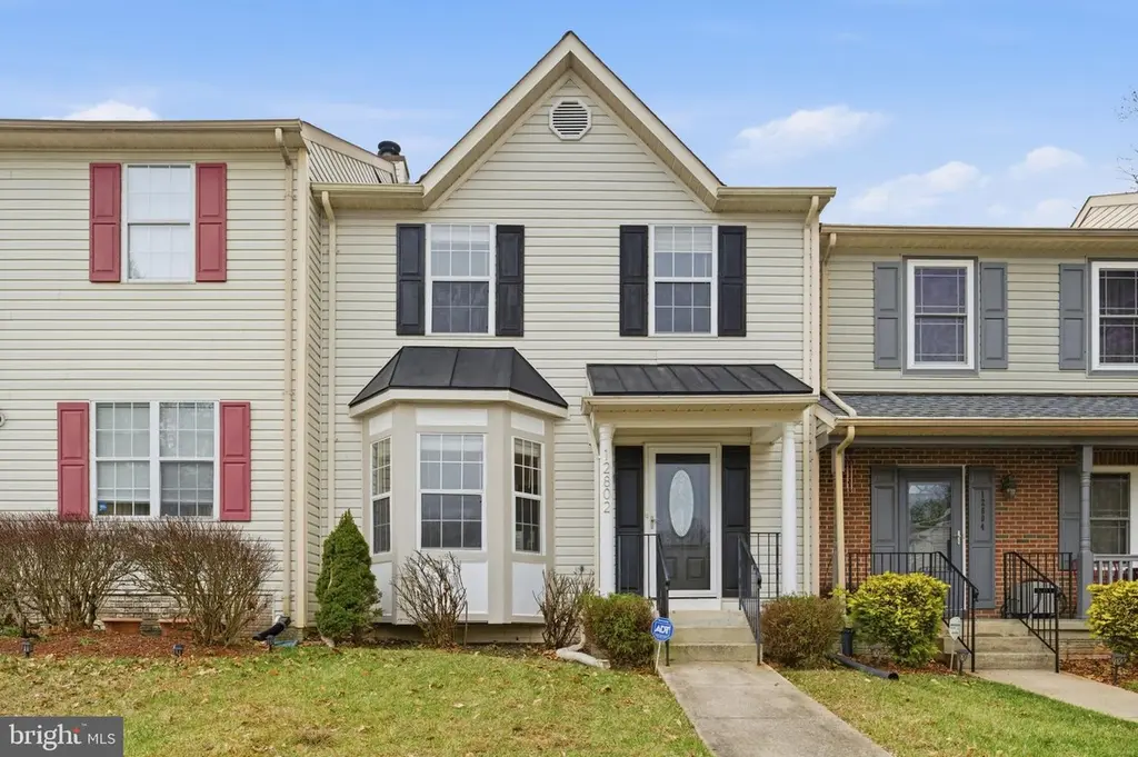 12802 Carousel Ct