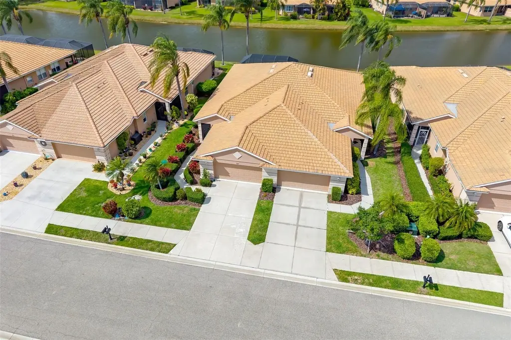 8323 Eagle Isles Pl