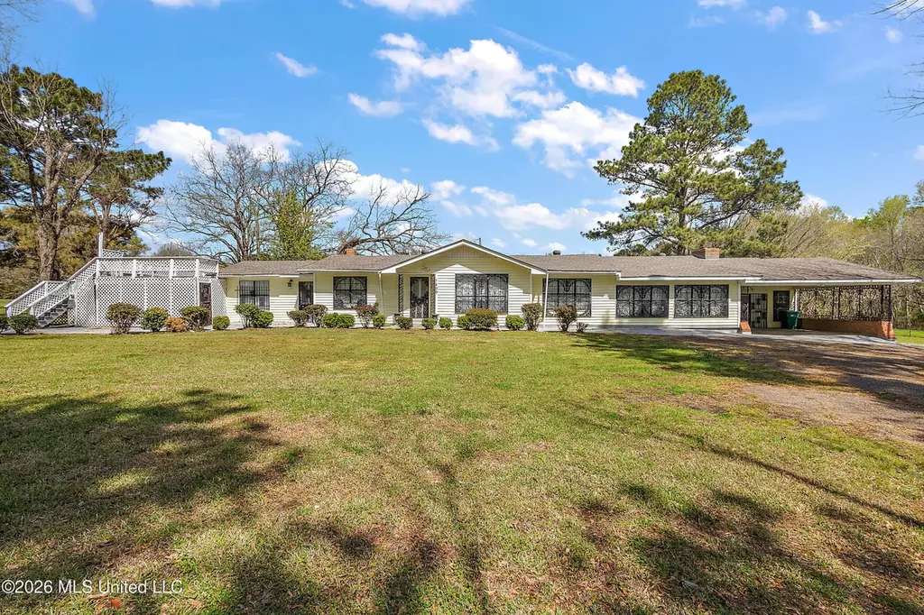 1409 Ross Cir