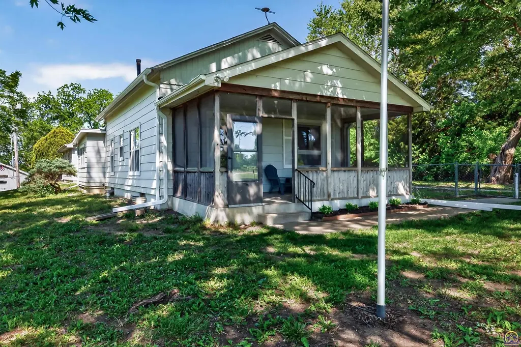 1635 SW Auburn Rd