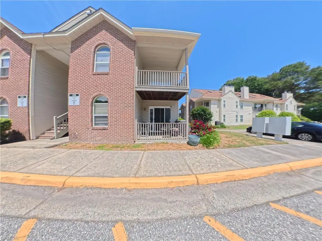 528 Rainbow Ct #103