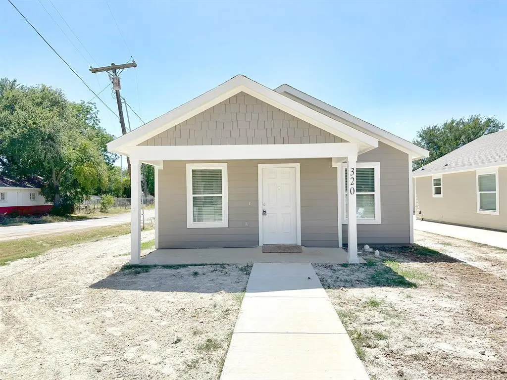 320 SW 14th