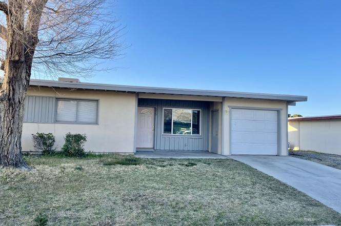 213 Sahara Dr