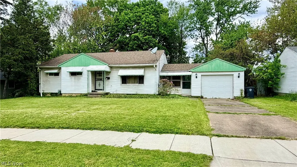 1101 Fess Ave