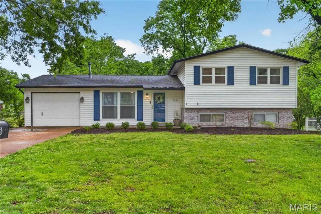 303 Ranch Dr
