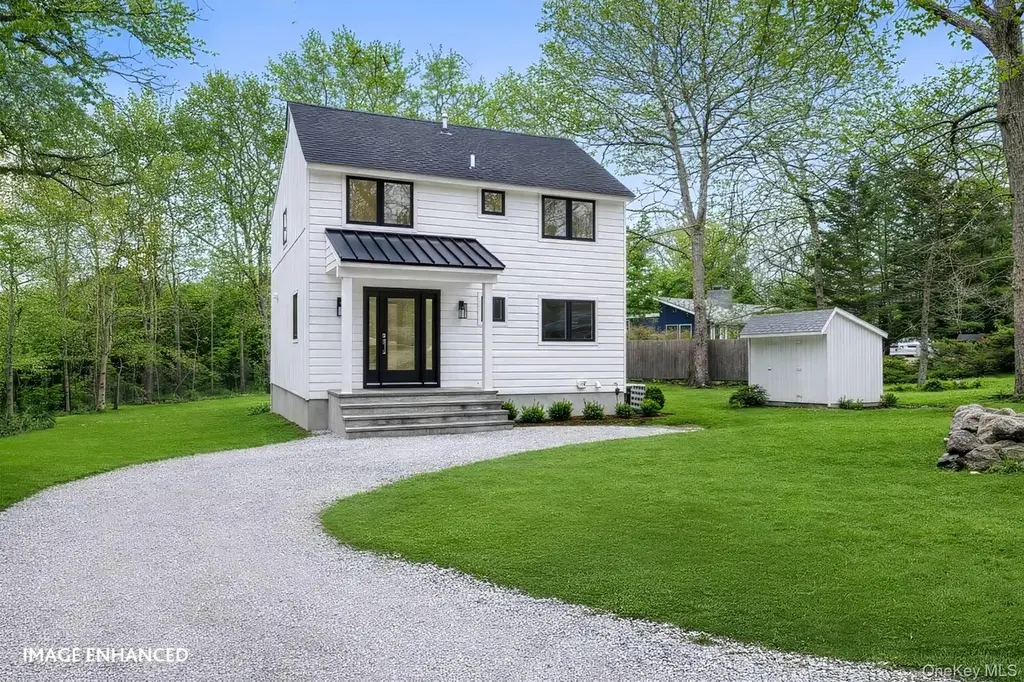 38 Milina Dr