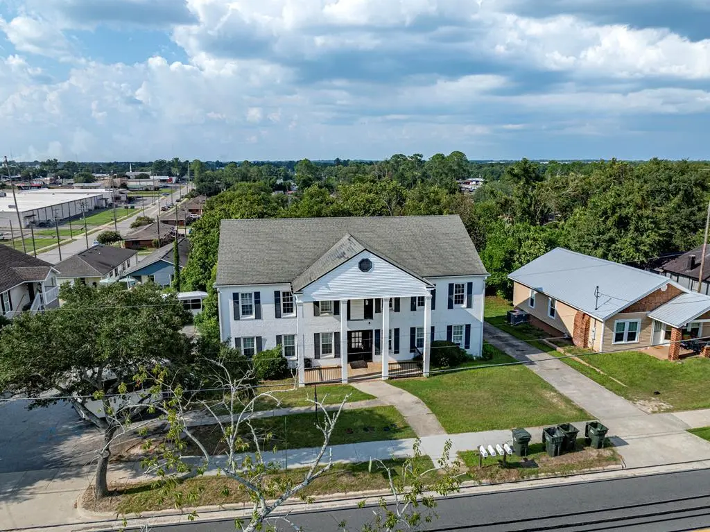 713 SE 5th Ave Unit *