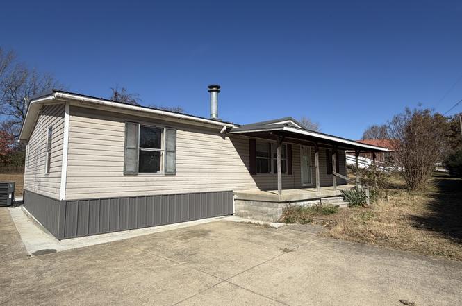 167 Dripping Springs St