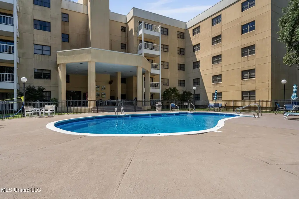 1130 Beach Blvd #307