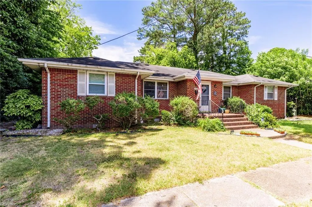 7705 Lambert Pl