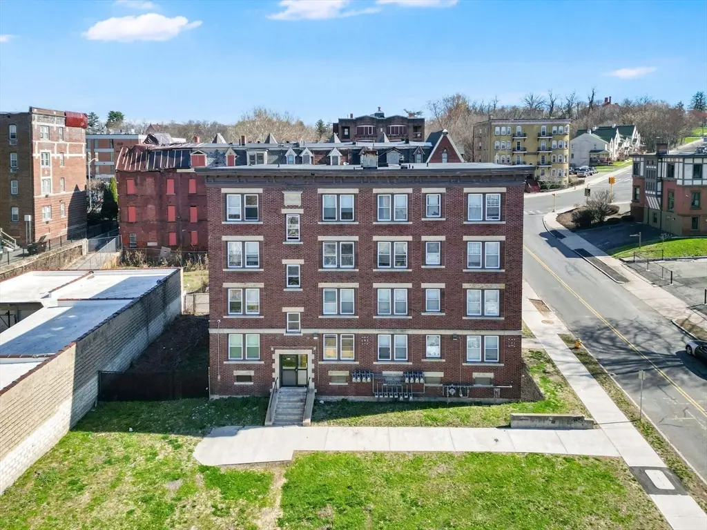 120-122 Central St