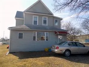 306 Booth Avenue Ave