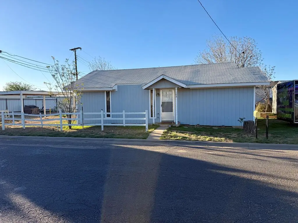 105 Carolyn Dr