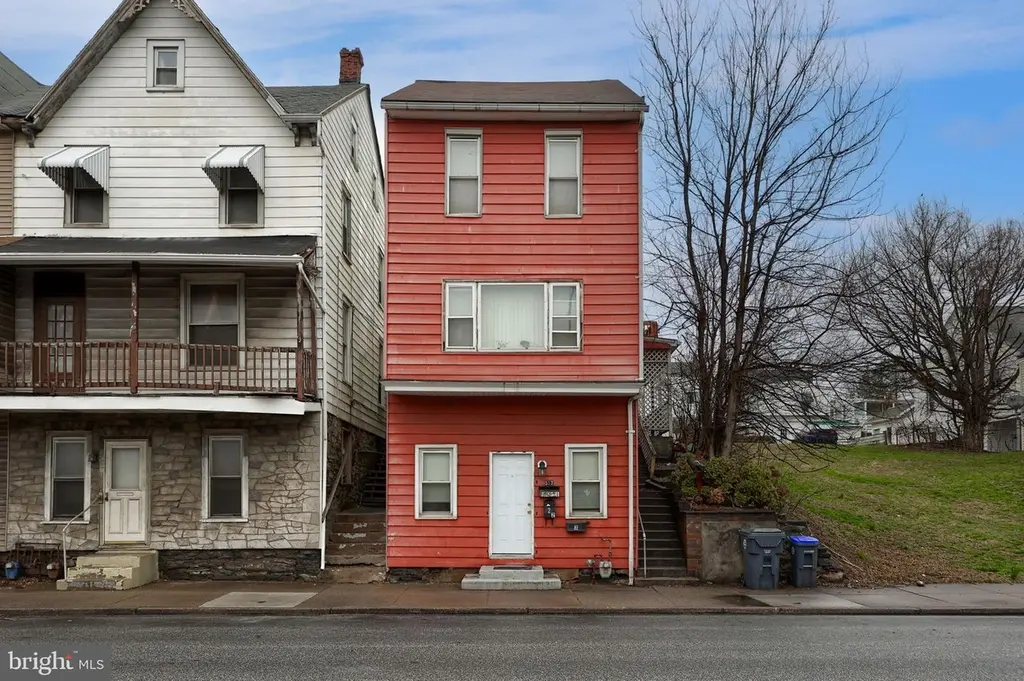 517 N Front St