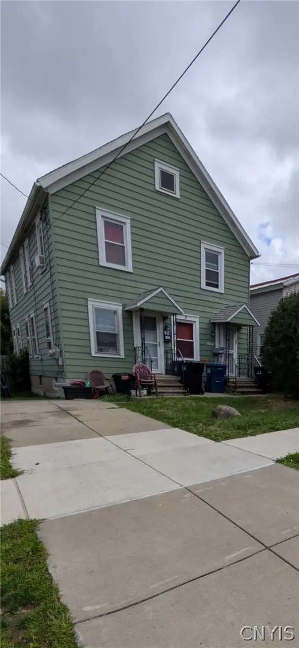 1618 1st North St