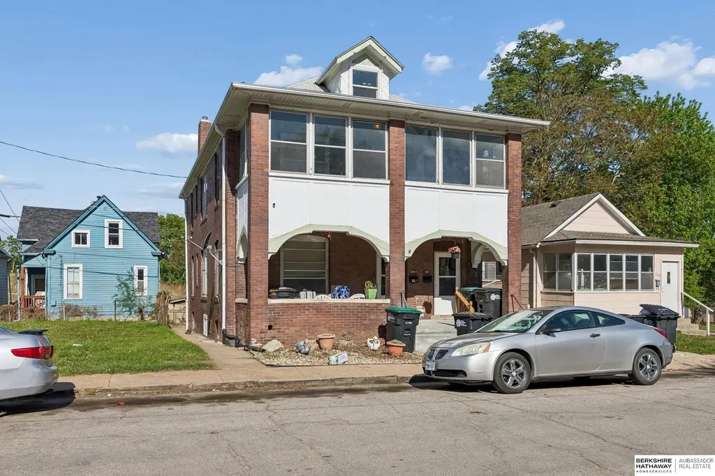 528 S 26th Ave