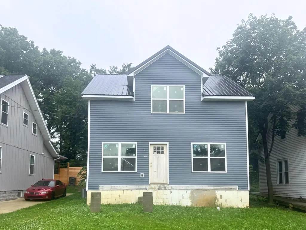 310 W Hickman St