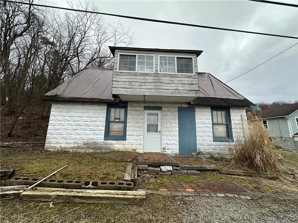 1028 Mueller St