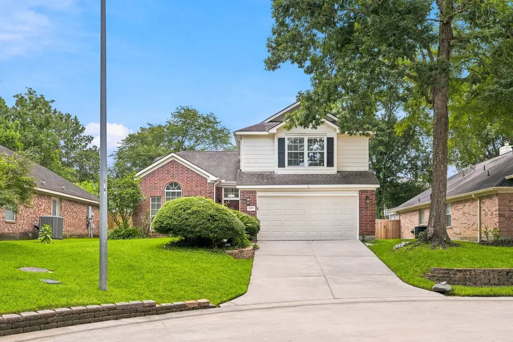 20707 Redbud Trl