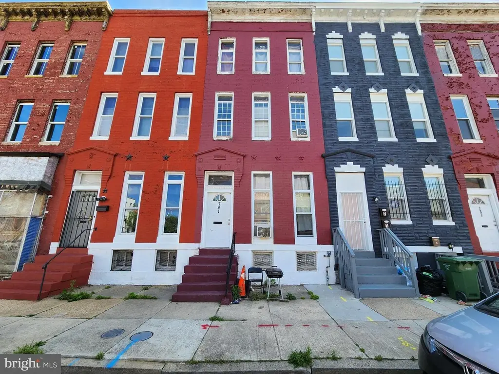 741 N Fulton Ave