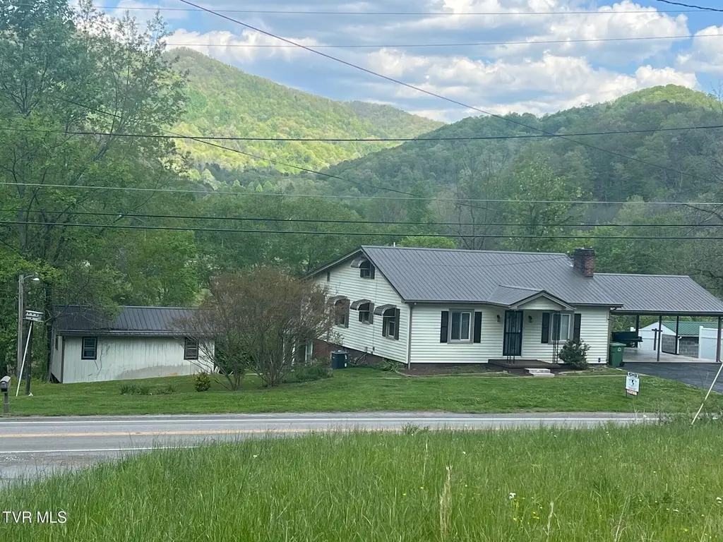 6284 Us Highway 421