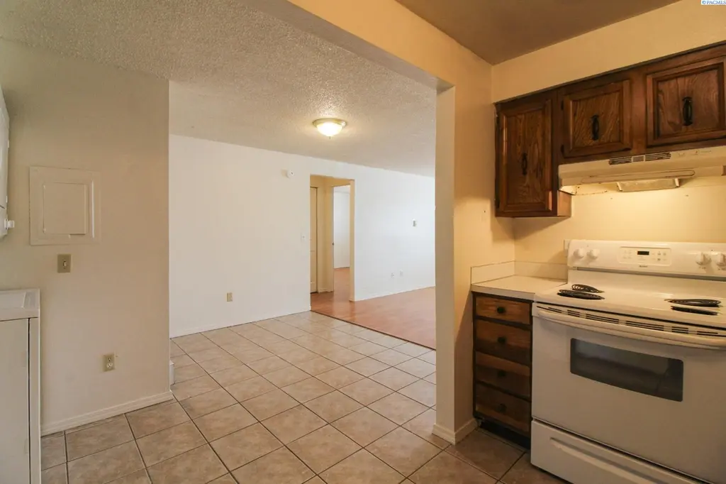 3510 W 10th Ave Unit B