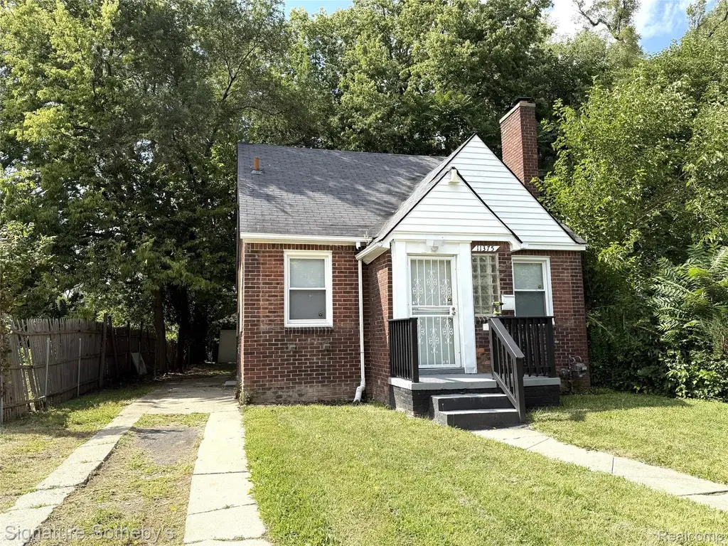 11375 Grandmont Ave