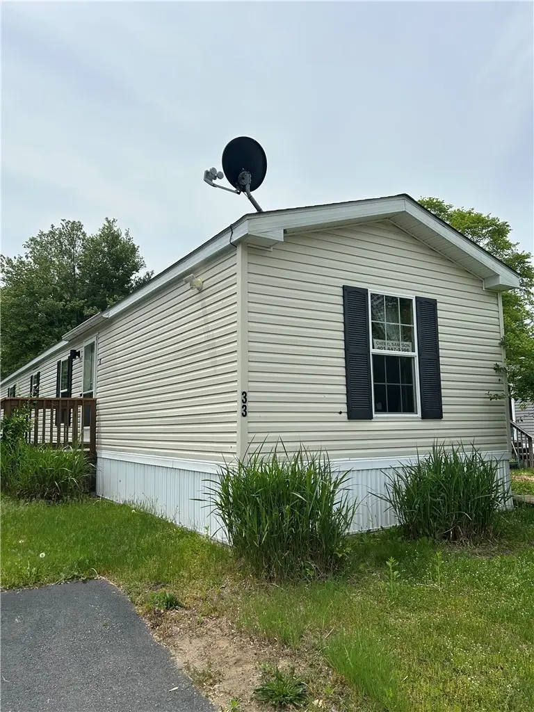 33 Hemlock Rd