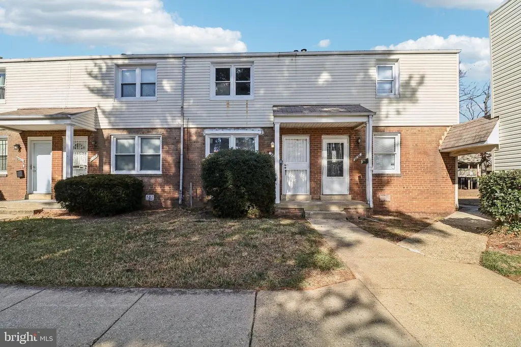 2834 Iverson St #101