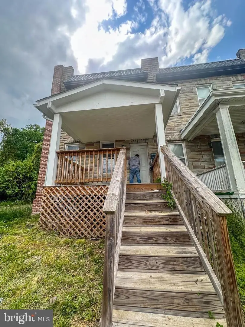 144 Palormo Ave