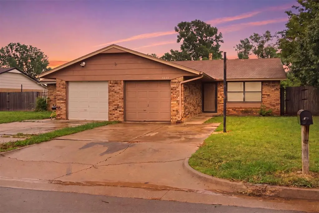 7702 NW 113th Pl