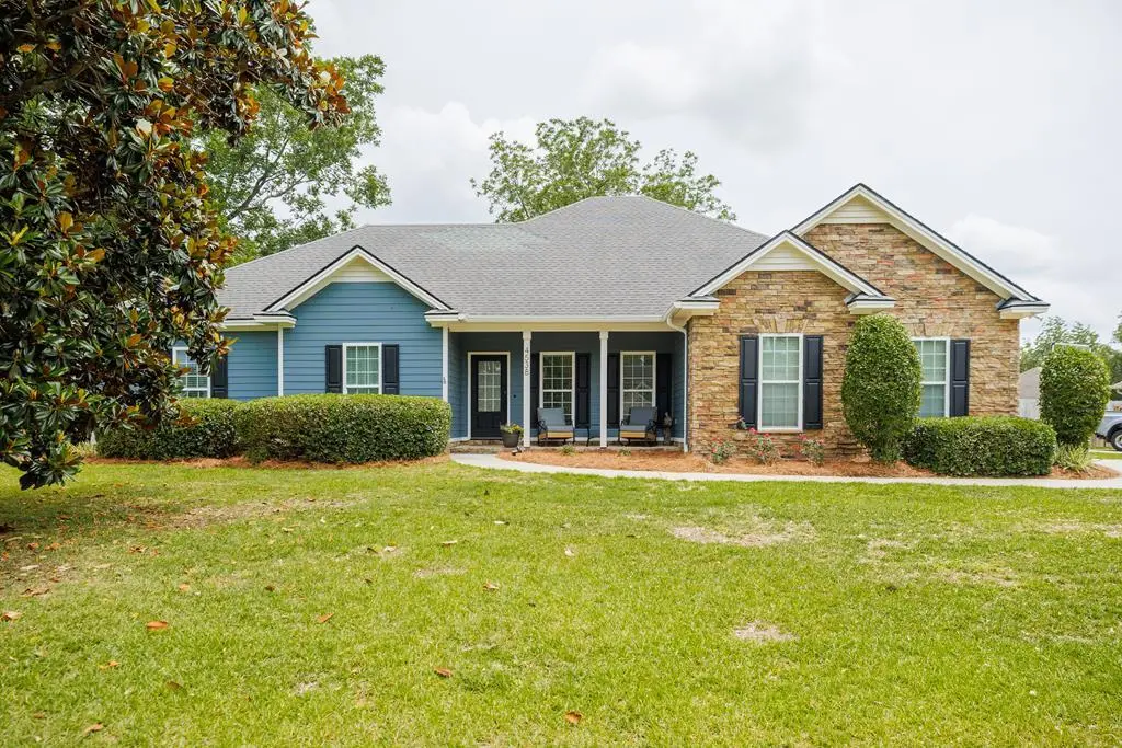 4538 San Saba Dr