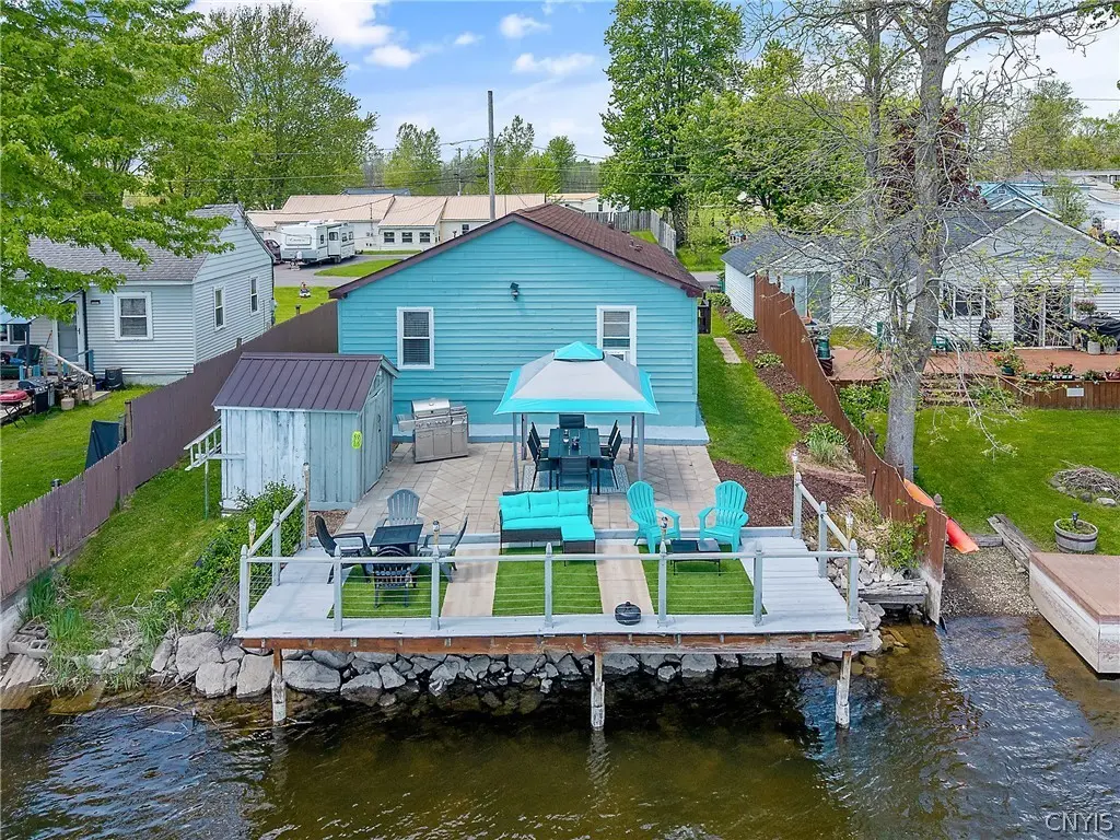23 Manhattan Park Dr