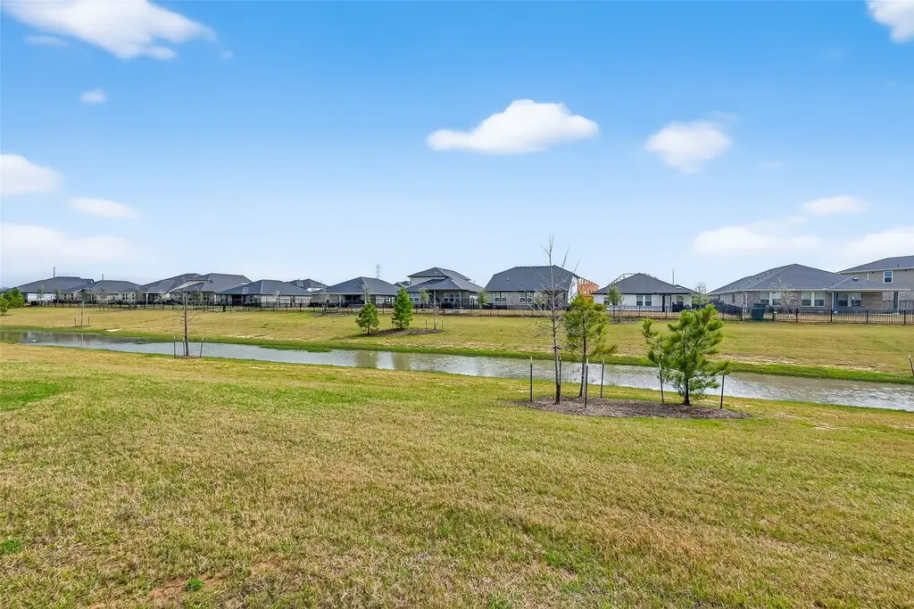 27103 Blue Pool Dr