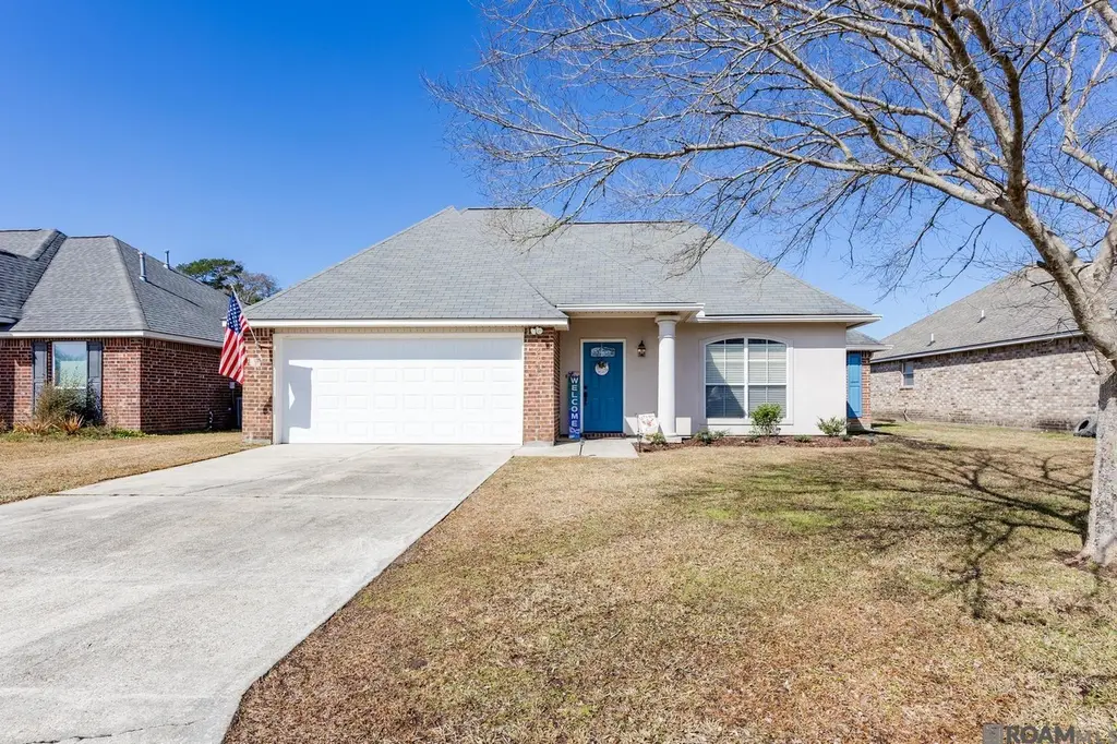 26565 Parkwood Dr