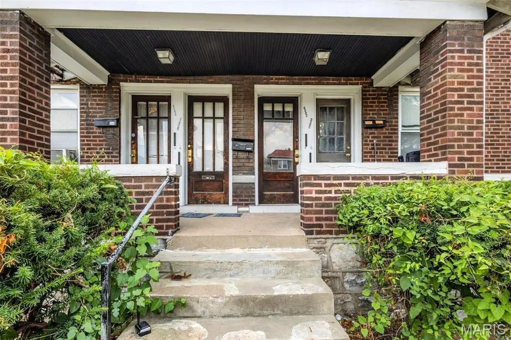 5026 - 5028 Chippewa