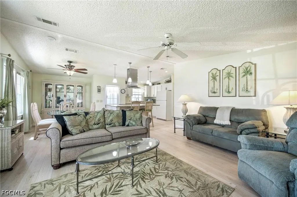 10503 Winchester Ct