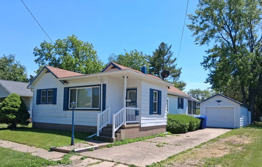 619 Dewey Ave