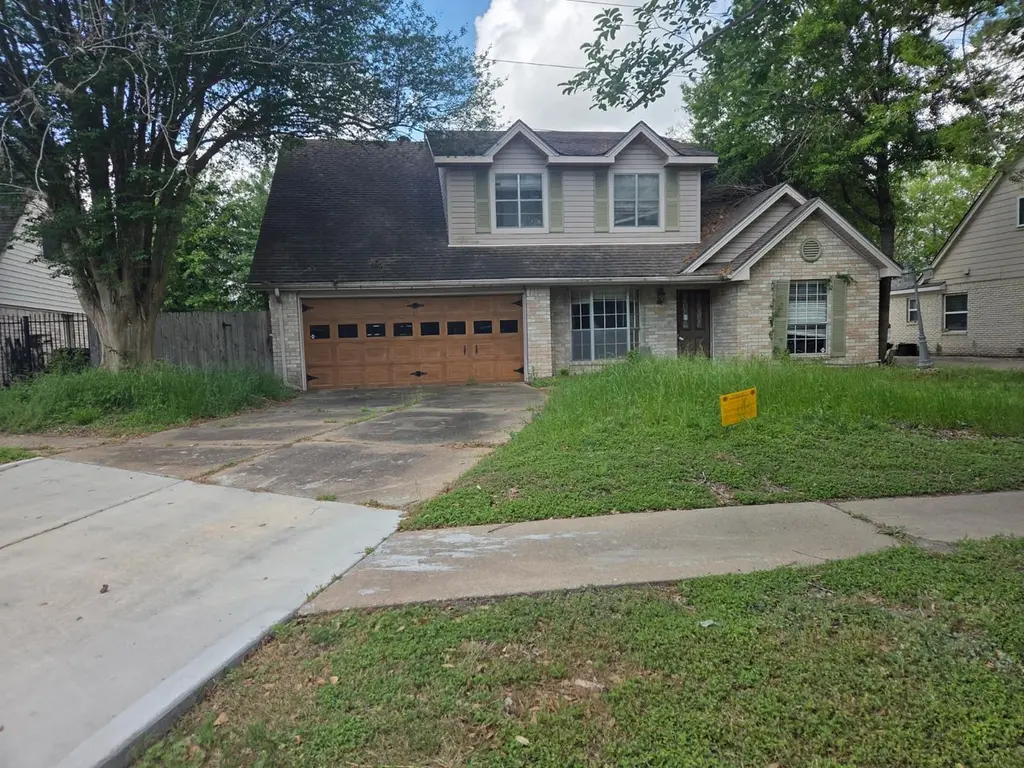 6911 Oak Bough Dr