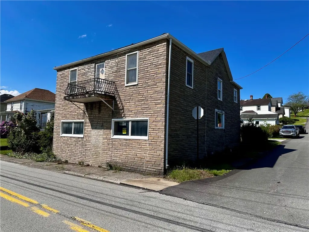 109 Pittsburgh Rd