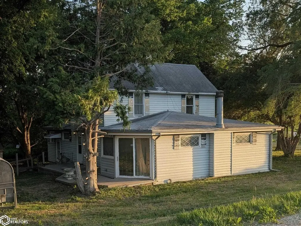 2403 297th Ave