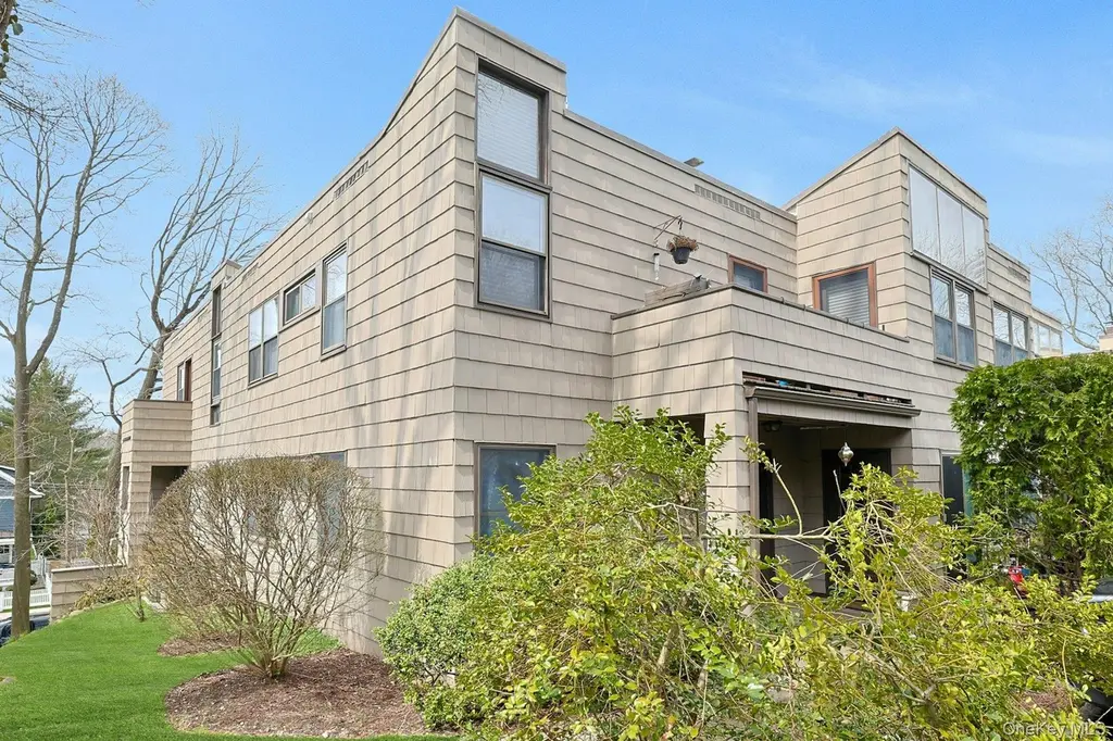 216 Purchase St Unit 1F