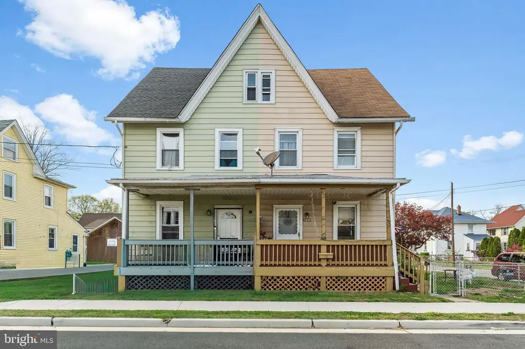 100 Penn St