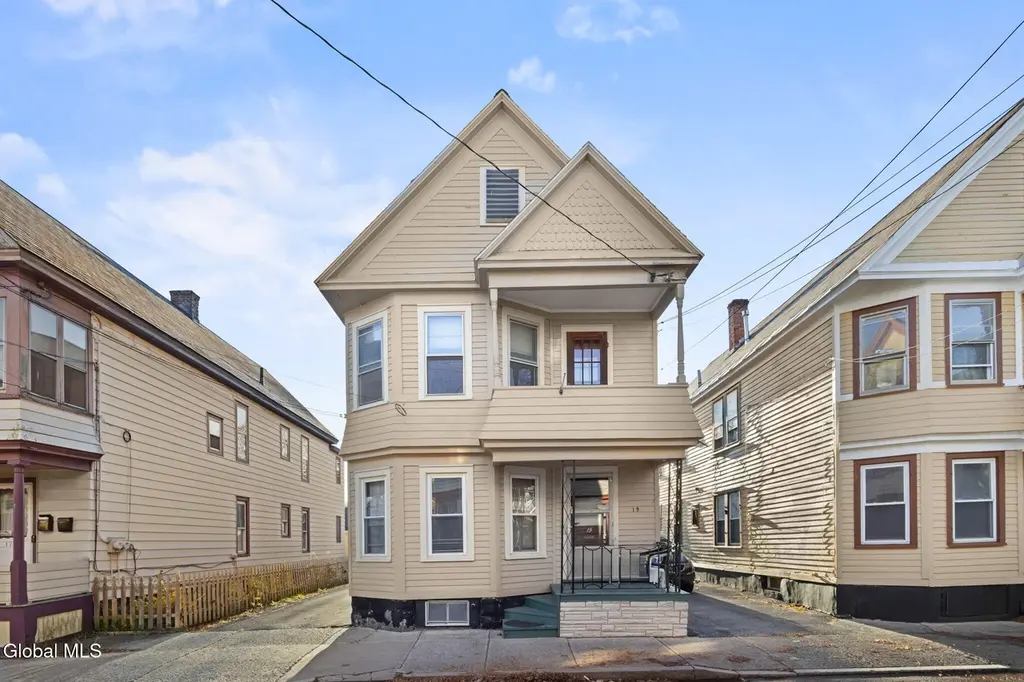 19 Ingersoll Ave