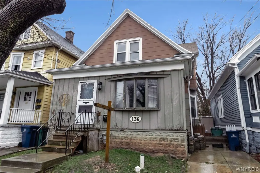 136 Crowley Ave